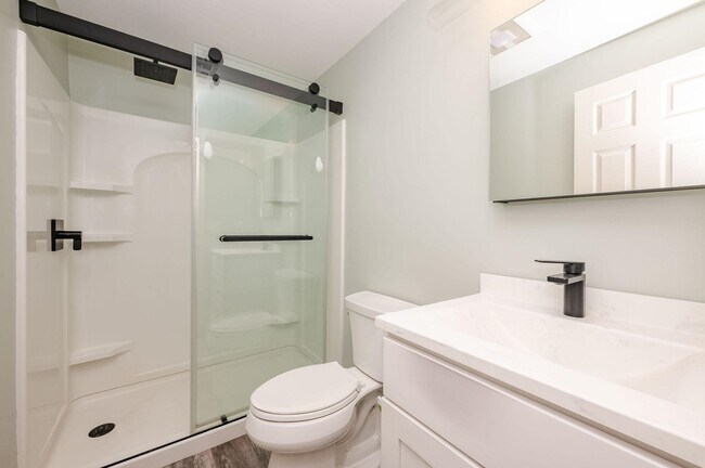 Photo - 75 Woodland Green