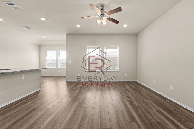 Photo - Beautiful 3 bedroom 2 bathroom home