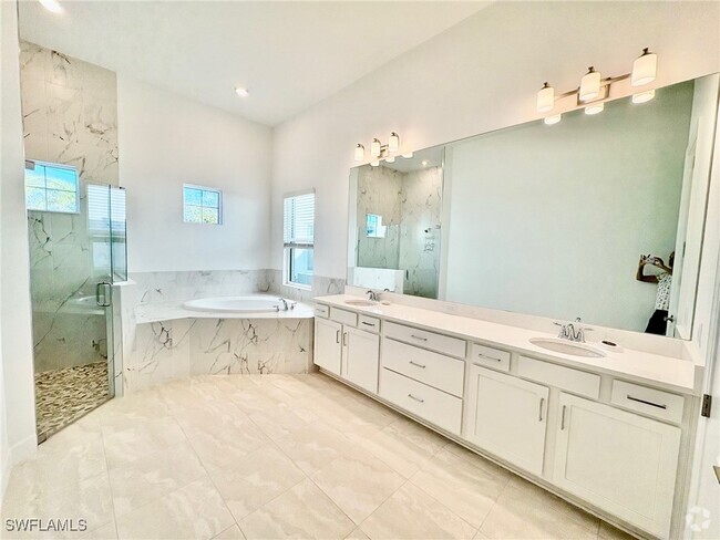 Building Photo - 11251 Venetian Lagoon Dr Rental