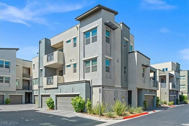 Building Photo - Las Vegas, NV Unit 105