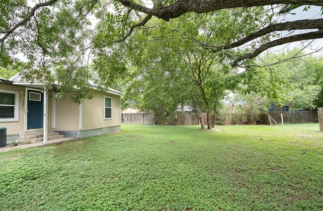 Photo - 408 San Saba St