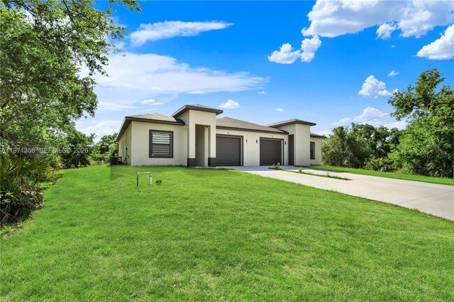 Building Photo - 18 Organ St Unit 18