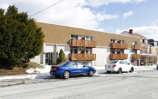 Teece Apartments