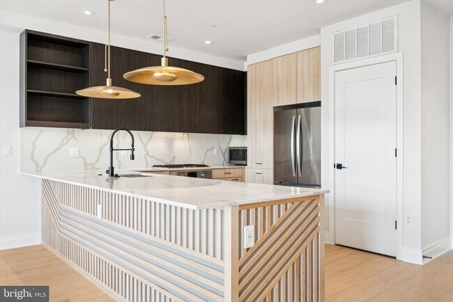 Photo - 900 11th St SE Unit 309