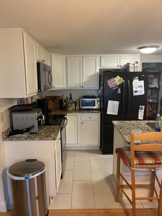 Photo - 202 Piscassic St