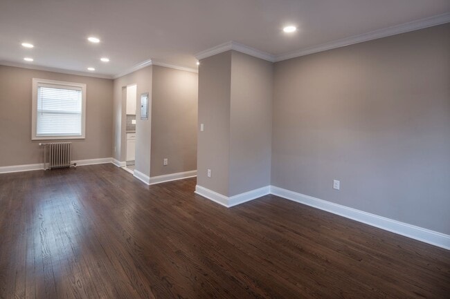 Photo - Leonia Manor