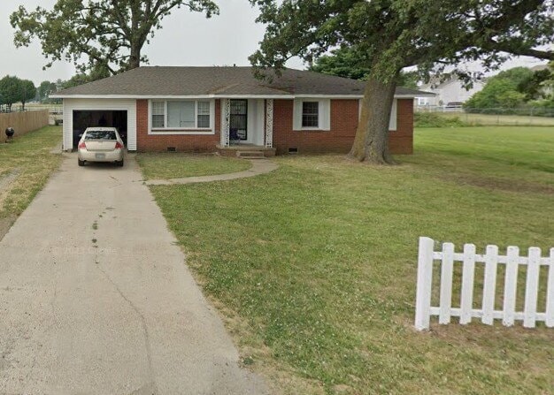 Building Photo - "Charming 4-Bedroom Home in Jonesboro with...