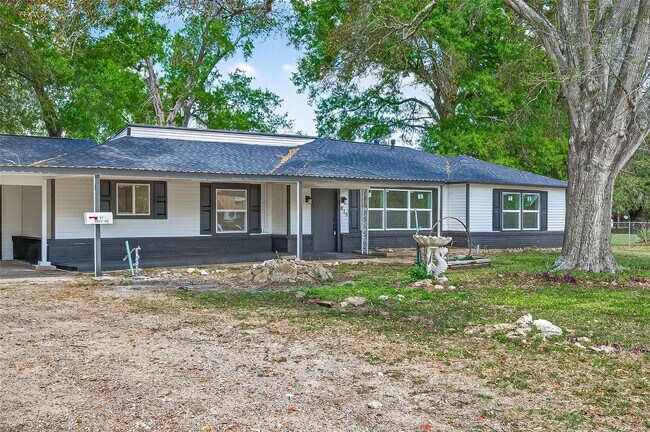 Photo - 815 Brooks Ave