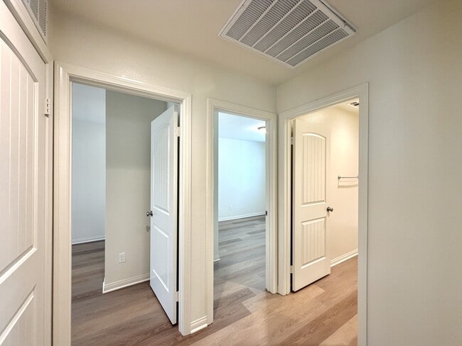 Photo - 2277 Chestnut St