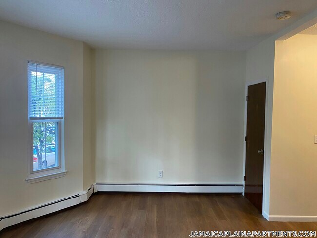 66 S Huntington Ave Unidad 1