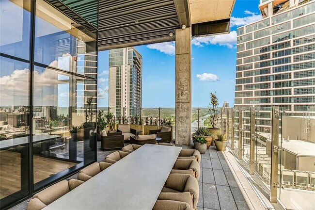 Photo - 610 Davis St Unit 2201