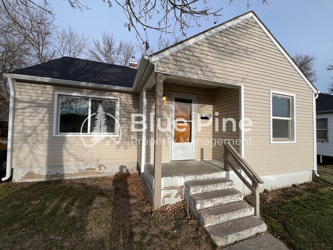 Building Photo - 1322 S 4th Ave