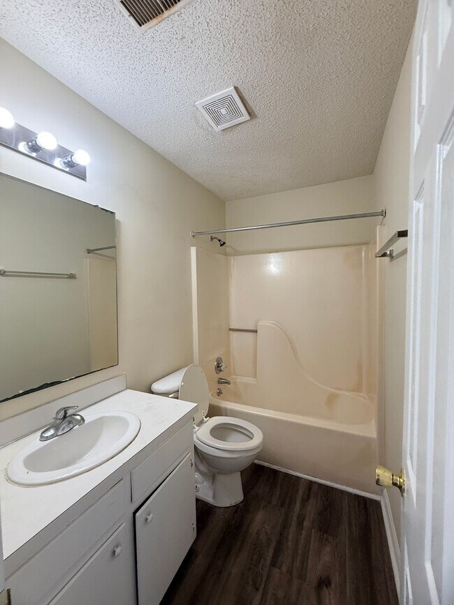 Photo - Coming Soon in Greenville – 2BR Apartment with Brand-New Flooring Unit 3313 11