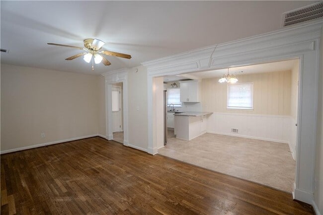 Photo - 6593 Dunwoody Trail