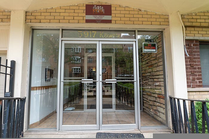 Photo - 5917 N Kenmore Ave Unit 325