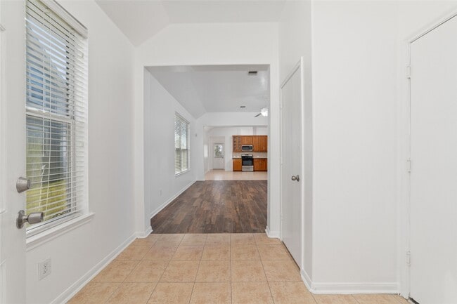 Photo - 9338 Logans Run Ln