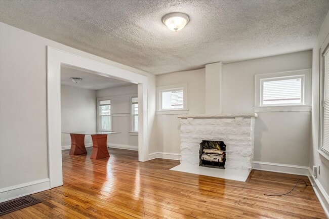 Photo - 3817 S Benton Ave