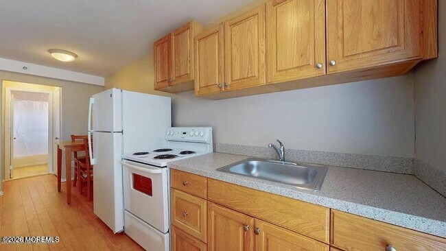 Photo - 590 Ocean Ave N