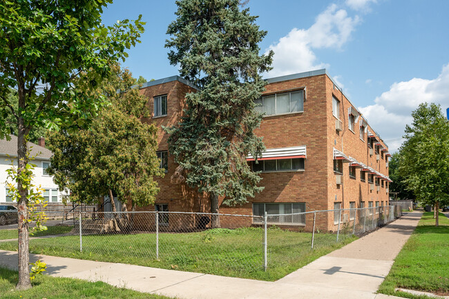 Front Entry View - Aster Apartments in Near North Minneapolis