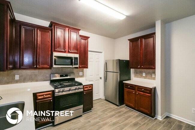 Photo - 1281 Heartwood Ave