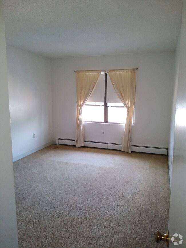 Building Photo - 22 Kenmar Dr Unit 2120 Rental