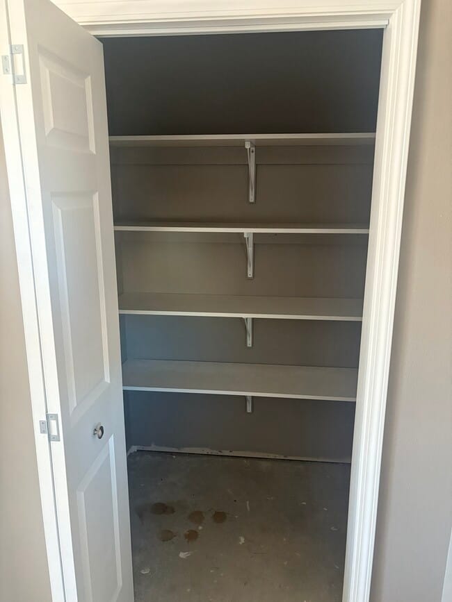 Photo - 317 E 13th St