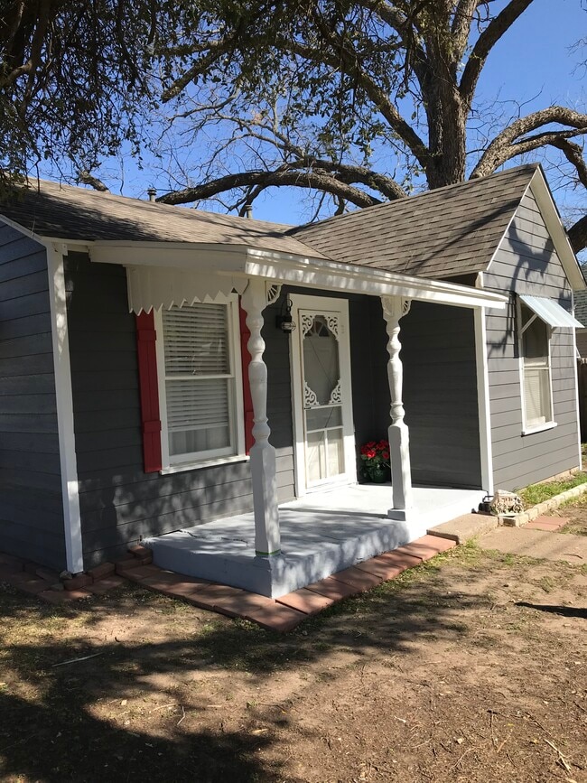 Photo - 714 N Walnut St Casa