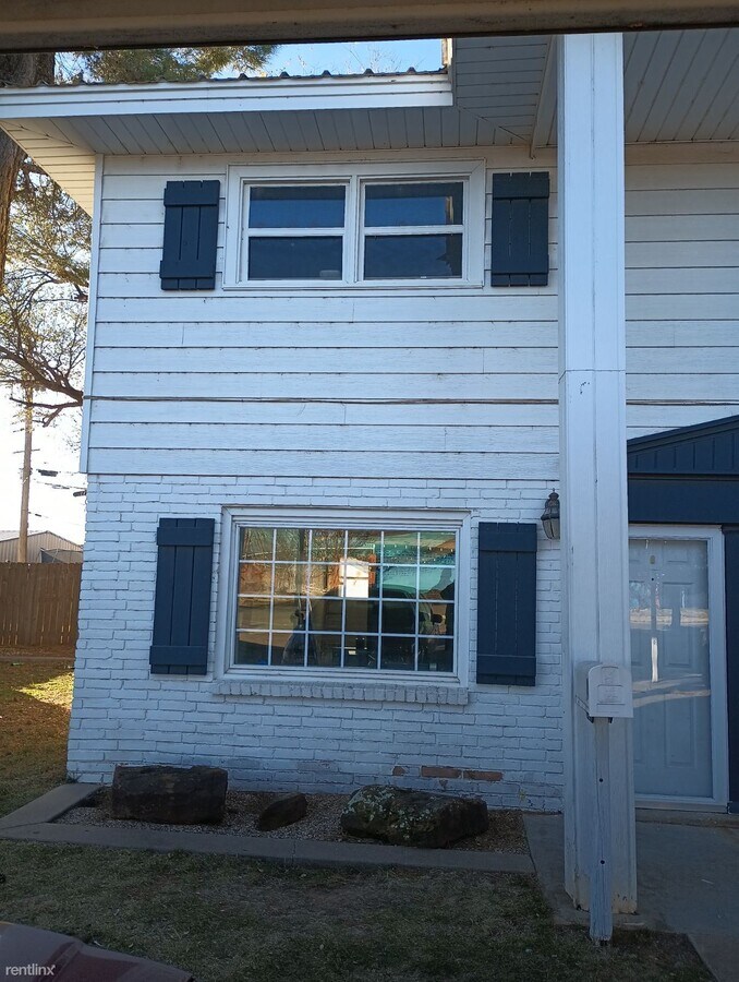 Photo - 3 br, 1.5 bath 4plex - 400 East 22nd Street 4