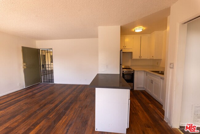 Photo - 275 Lucas Ave Unit 11