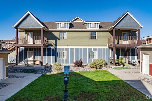 Entrance - King West One Apartments
