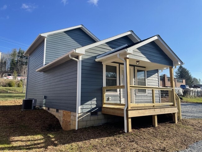 Photo - 173 Delmar St