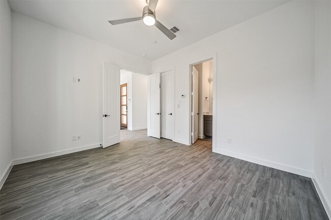 Photo - 815 W 17th St