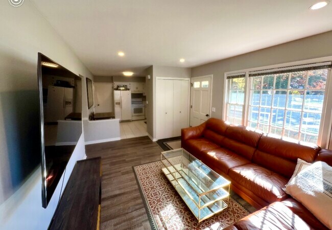 Photo - 104 Michigan Ave