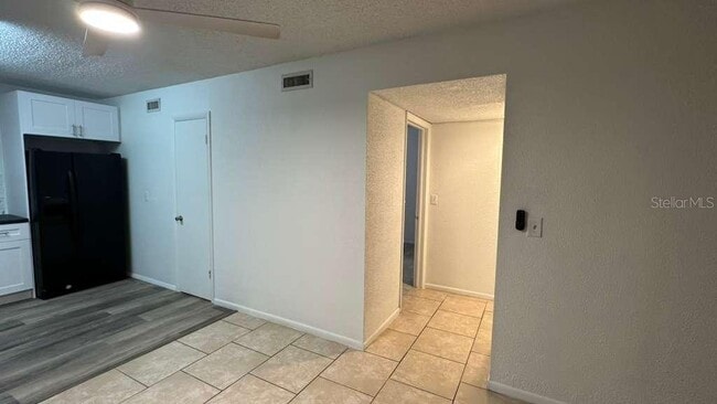 Photo - 1000 Lake of the Woods Blvd Unidad 205H