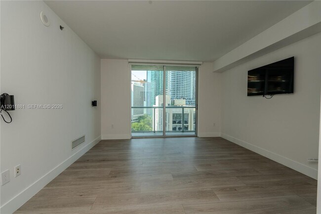 Photo - 500 Brickell Ave Unit 1407