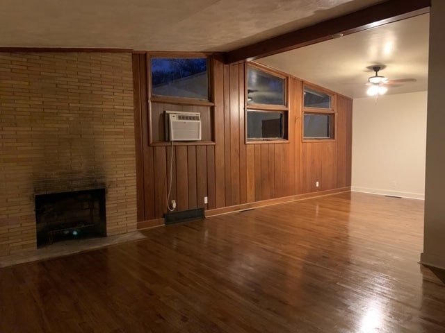 Photo - 133 Oakwood Cir House