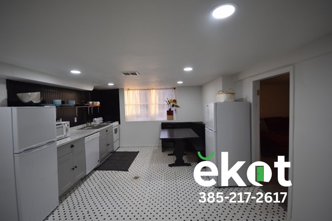 Photo - Birtok-SLC-Wall Street Unit 3 - basement