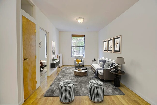 Photo - 141 W 10th St Unit 21