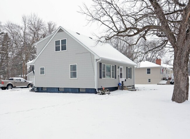 Photo - 2153 Green Ave Unit #2