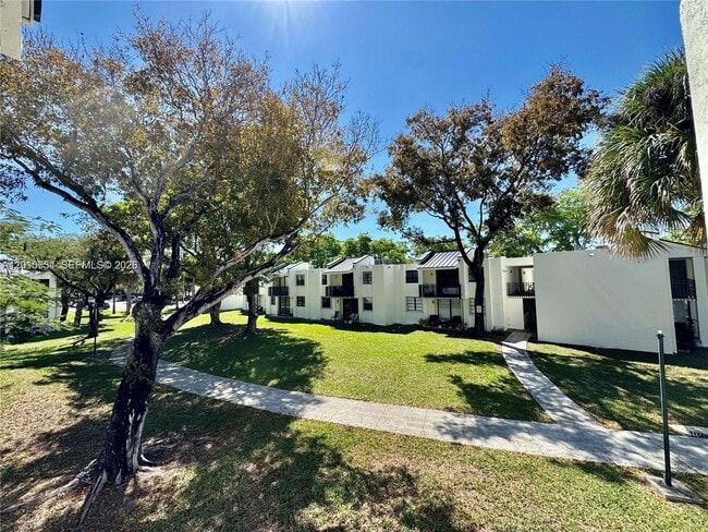 Photo - 3610 SW 114th Ave Unidad 4-202