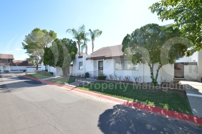 Photo - 8742 E Via De La Luna Townhome