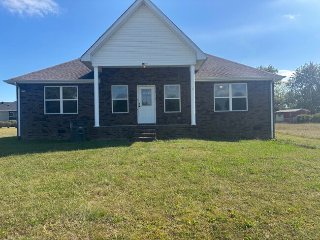 Photo - 409 Birch St