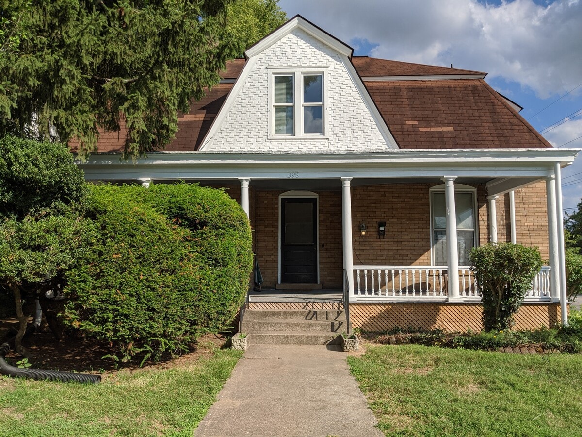 Photo - 398 Linden Walk Unidad #1