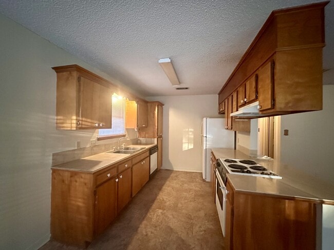 Photo - 928 Verone Terrace