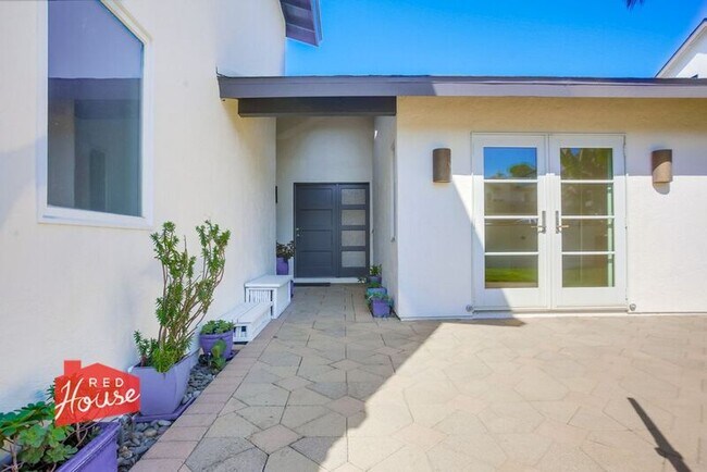 Photo - 1878 Pariva Dr