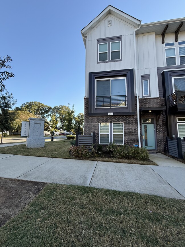 Photo - 219 S Bruns Ave