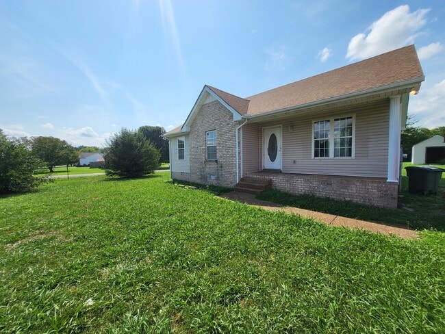 Building Photo - 110 Kenwood Dr Rental
