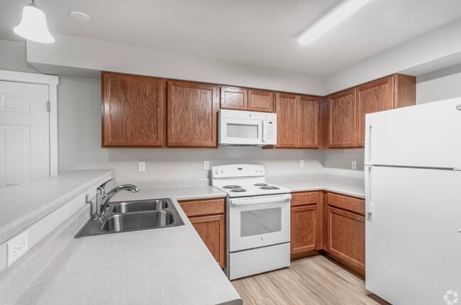 Studio - 625SF