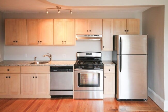 Building Photo - 47 W Wyoming Ave Unit 6 Rental