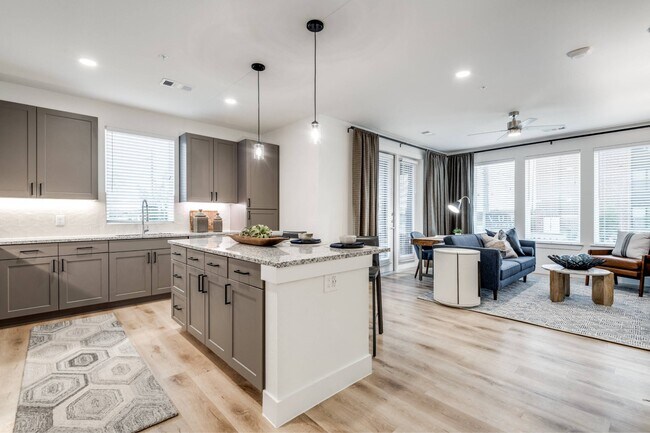 Photo - Aura 3Twenty